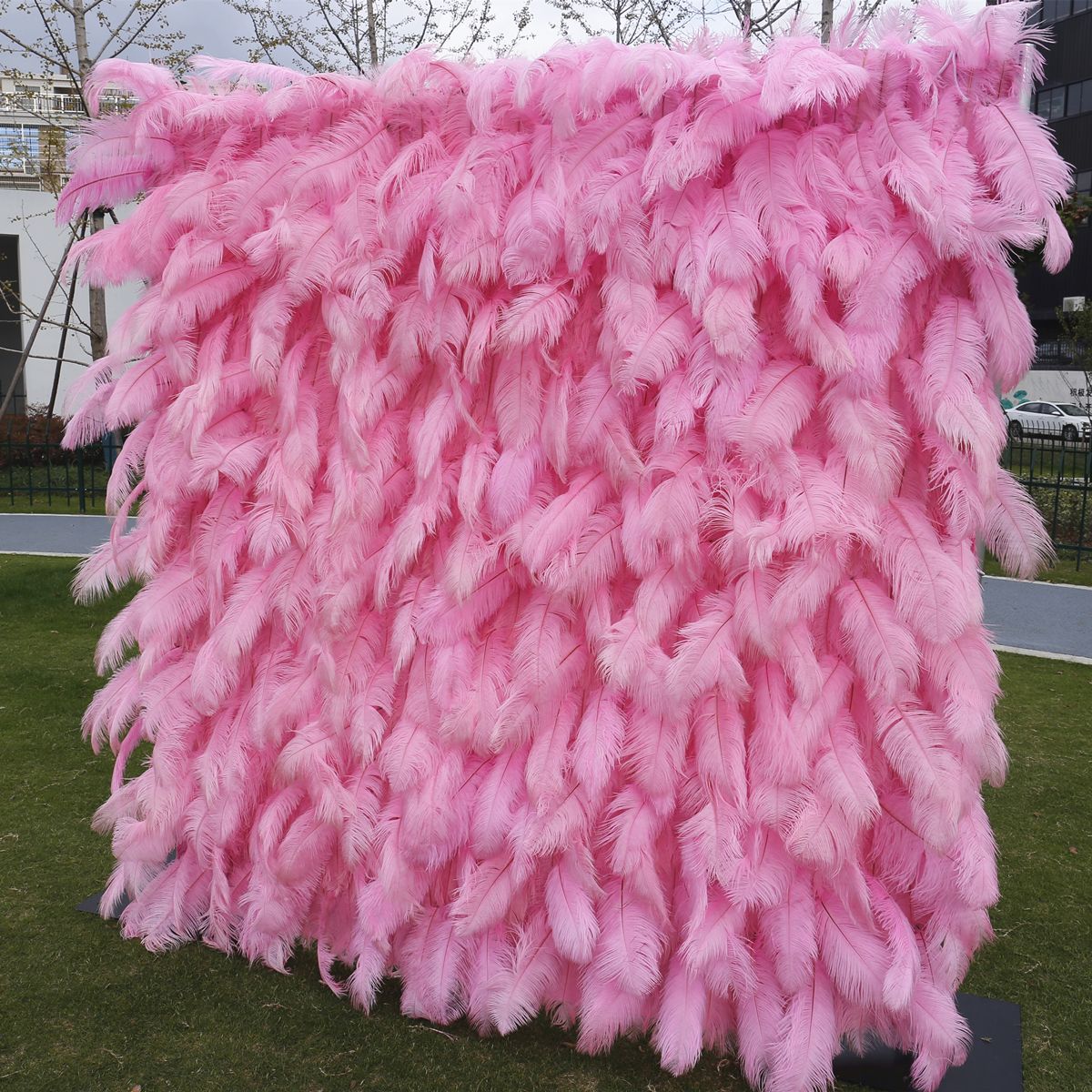 3D Pink Feather Fabric Rolling Up Curtain Flower Wall Cloth Artificial Plant Wall Wedding Backdrop Decor Party Stage Layout